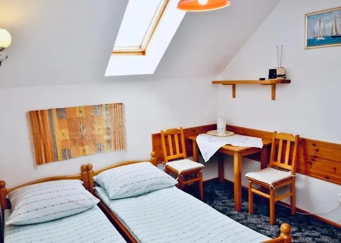 Jantar Miejscowosc Ostrowo カルビア